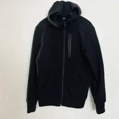 【UNIQLO】Mサイズ　黒 フルジップ フード付きジャケット