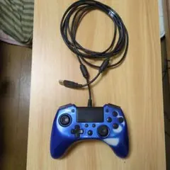 ps4 hori コントローラー使えますがボロです。
