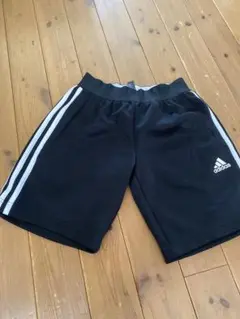未使用150adidas Predator ハーフパンツ 黒