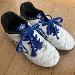 Umbro サッカーシューズ　20cm 室内用