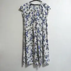 新品未使用タグ付き　花柄ワンピース　Lサイズ