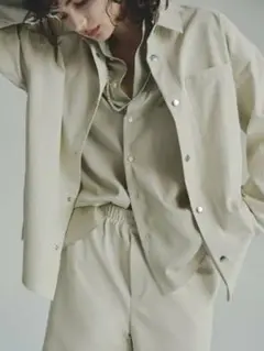 MIESROHE テントラインシャツ