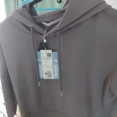 ikka グレー Mサイズ パーカー