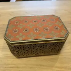 1960年代から1970年代に資生堂花椿会の記念品ノベルティのジュエリーボックス