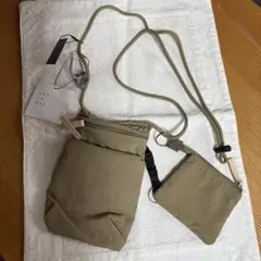 スマホショルダーバック　ナイロン