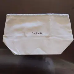 シャネルの化粧品のノベルティのきんちゃくです。