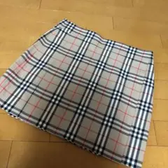美品バーバリー　ノバチェック　定番　スカート　安室奈美恵　ゴルフ