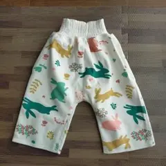 【新品・未使用】ウサギと花柄おねしょパンツ　Ｍ　おねしょズボン　男の子　女の子