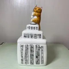 マンハッタナーズ　シゲオの帝国　陶器小物入れ