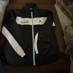 le coq sportif ウォームアップジャケット レディース　バドミントン