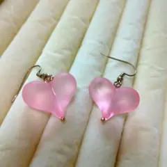 ふっくら ハート ピアス ピンク