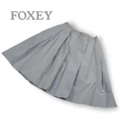フォクシーシルクフレアースカート、サイズ38。FOXEY