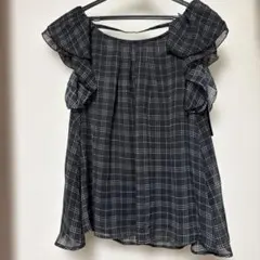 フリル付き半袖チェックブラウス