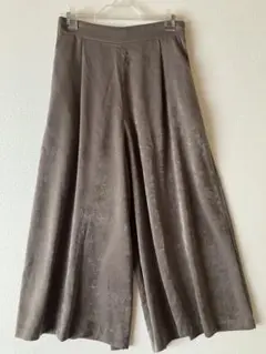 ナチュラルビューティーベーシックキュロットパンツ
