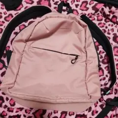 ピンクのリュック