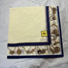 【新品未使用品】FENDI 大判ハンカチ　【やや難あり】