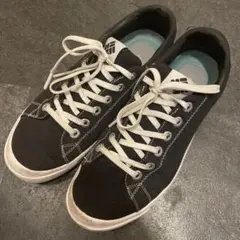 Columbiaブラック スニーカー