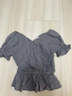ナイスクラップ　パフスリーブフリルトップス