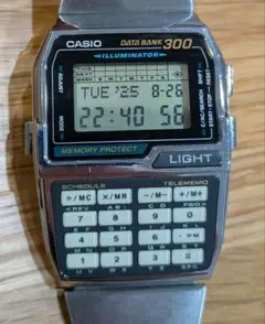 カシオ　CASIO データバンク　 300　シルバー