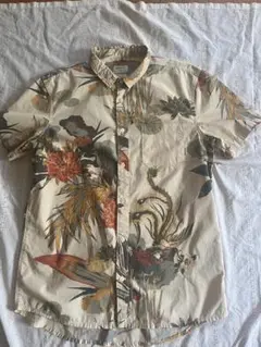 QUIKSILVER 花柄 半袖シャツ M