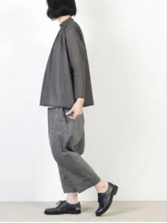 evam eva スタンドカラータックシャツ　カーキ