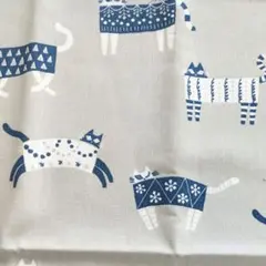 北欧風ネコ柄ツイル生地 ハギレ 80cm×50cm