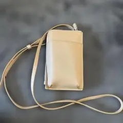 ベージュ スマホショルダーバッグ