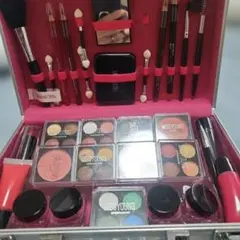 Item thumbnail for item 89984d41-ea38-40b0-be84-81d6f551d790