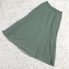 GU✨美品　プリーツスカート　ウエストゴム　きれいめ　グリーン　（L）