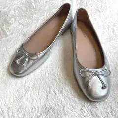 COLE HAAN シルバー フラットシューズ　24センチ