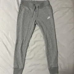 Nike グレー ジョガーパンツ
