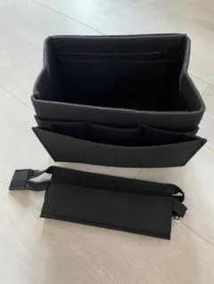 バッグインバッグ　Ｍサイズ　ブラック15×24センチ