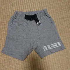 XLARGE KIDS グレー ハーフパンツ