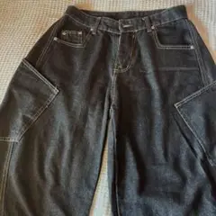デニムワイドパンツ　バギーパンツ　バレルパンツ