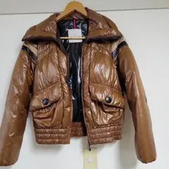 MONCLER ダウンジャケット