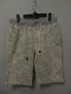ナイラスNylausメンズ麻55％綿45％ 裏使い花＆リーフ柄ショートパンツ M