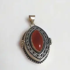 Item thumbnail for item 62a7d4c4-8e28-4aa4-8a8f-c0a9a3bb6327