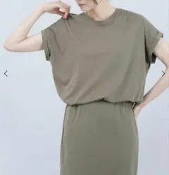 ヤマダヤYORT ラウンドネックロールアップTシャツ