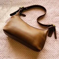 美品✨ 希少✨オールドコーチ ショルダーバッグ 肩掛け 茶色 OLD COACH