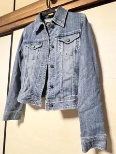 ストレッチあり　ライトブルーデニムジャケット