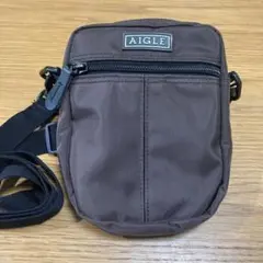 AIGLE ナイロン ショルダーバッグ ブラウン 軽い　シンプル