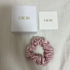 DIOR サテン　ノベルティ　シュシュ　ピンク　ヘアゴム