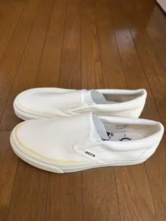 DECK ホワイト スリッポンスニーカー