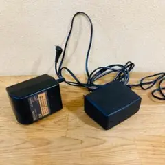 電源アダプター 2つ
