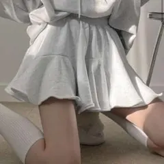 新品未使用 スウェットスカート