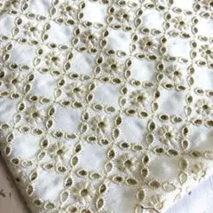 きなり花柄チェーンレース刺繍生地 90✖️98㎝