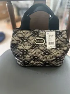 新品未使用　黒と金のレース ハンドバッグ