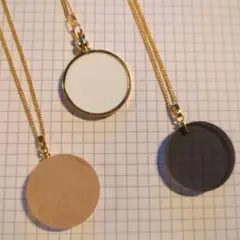 ハンドメイド【円形ペンダント 3点セット】