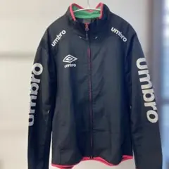 umbro ピステ・ウィンドブレーカー 黒・ピンク