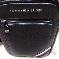 TOMMY HILFIGER ブラック バッグ